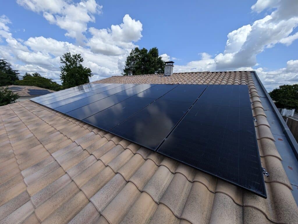 Panneaux solaires installés en Aquitaine par Ovasun